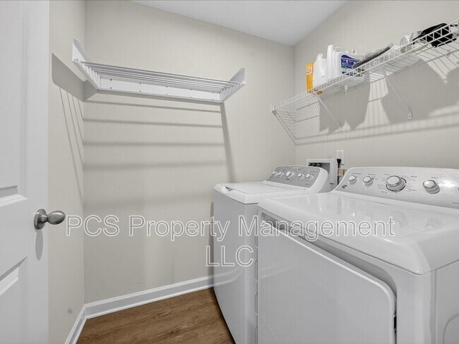 Building Photo - 4905 Gerald Dr