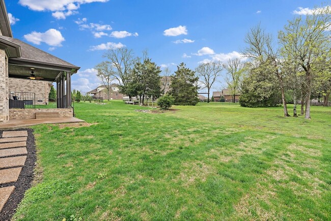 Building Photo - 1005 Brittain Downs Dr