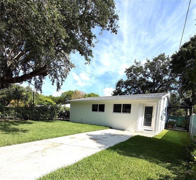 Building Photo - 6091 SW 64th Terrace