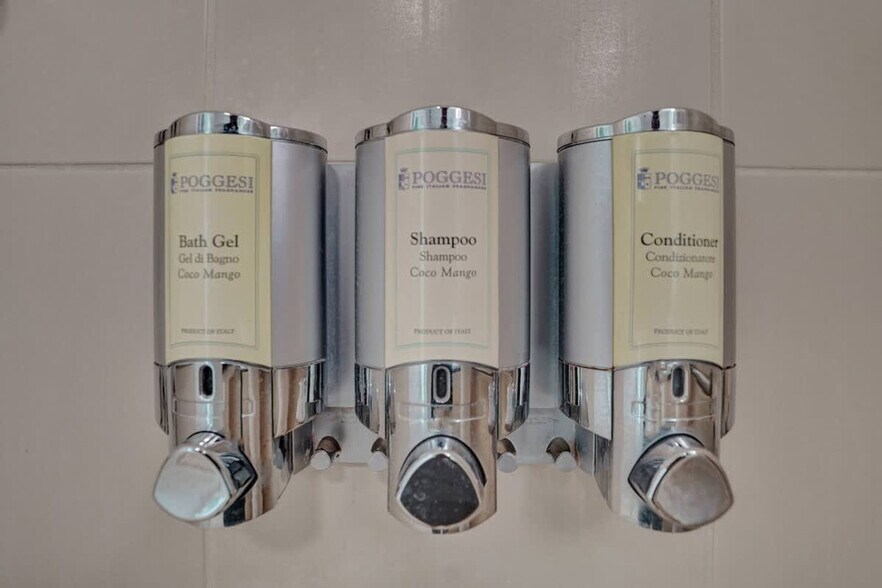 Building Photo - 2889 McFarlane Rd