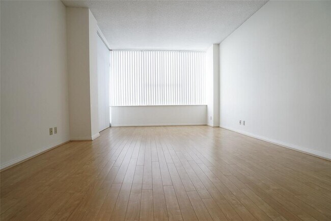 Building Photo - 15 Greenway Plaza