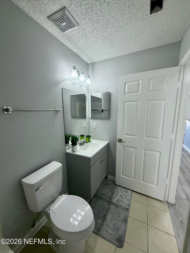 Building Photo - 3674 Honeydew Ln