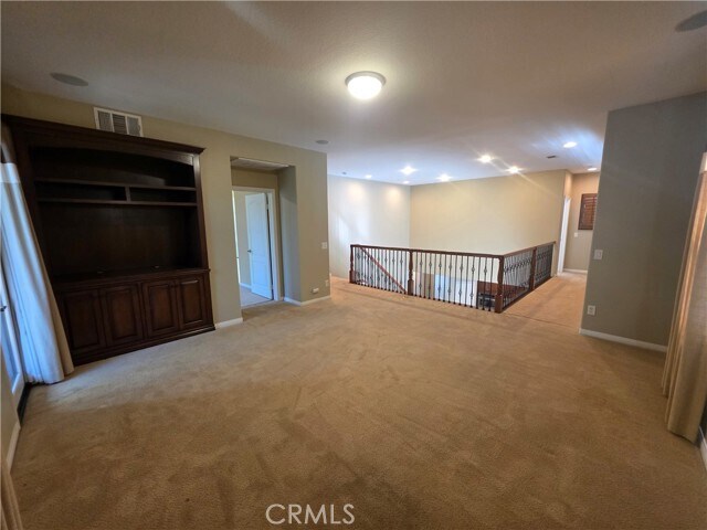 Building Photo - 71 Wonderland