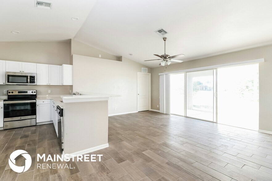 Building Photo - 1713 NW 12th St