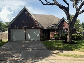 Building Photo - 11807 McKinney Falls Ct