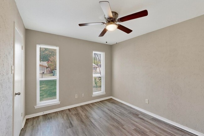 Building Photo - Cozy Living Near Rockwall Lake