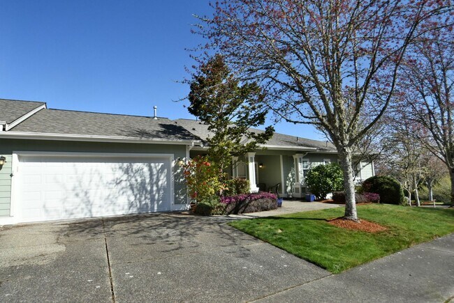 Building Photo - 2Bd/2.5Ba Issaquah Condo