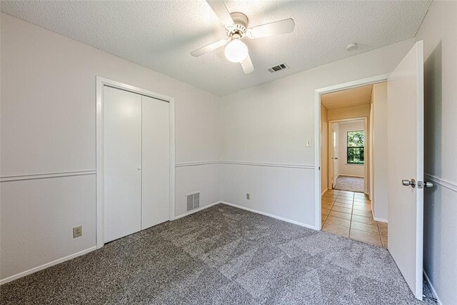 Building Photo - 7000 Whispering Oaks Dr