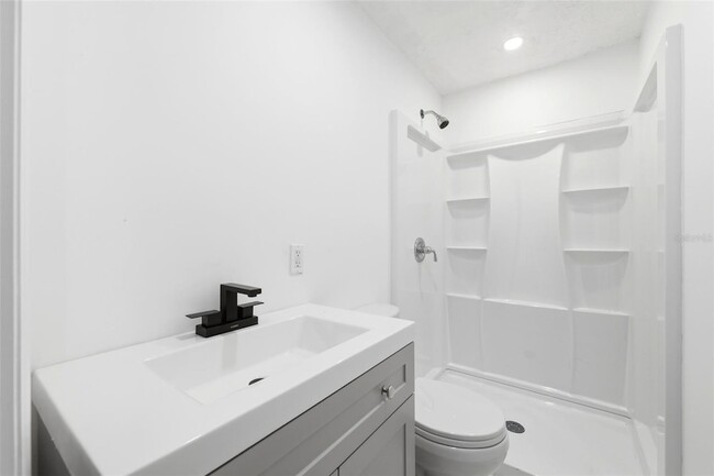 Building Photo - 3673 Rockaway Dr