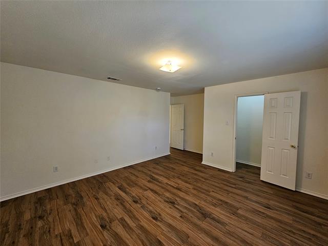 Building Photo - 933 Wilderness Pass