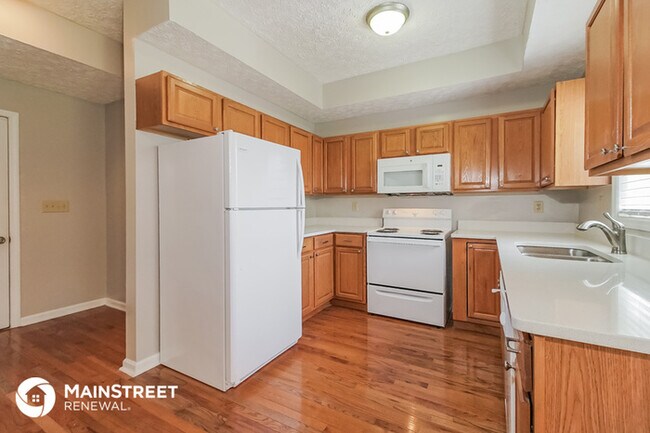 Building Photo - 3663 Central Ave