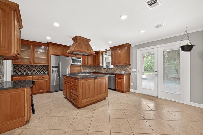 Building Photo - 903 Sugarfield Ct