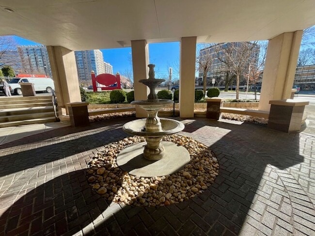 Building Photo - 4515 Willard Ave