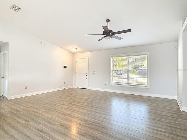 Building Photo - 1254 Briarwood Ave