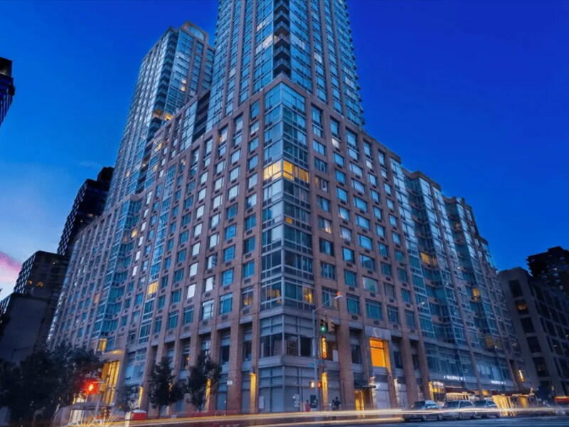 Building Photo - 21 West End Ave