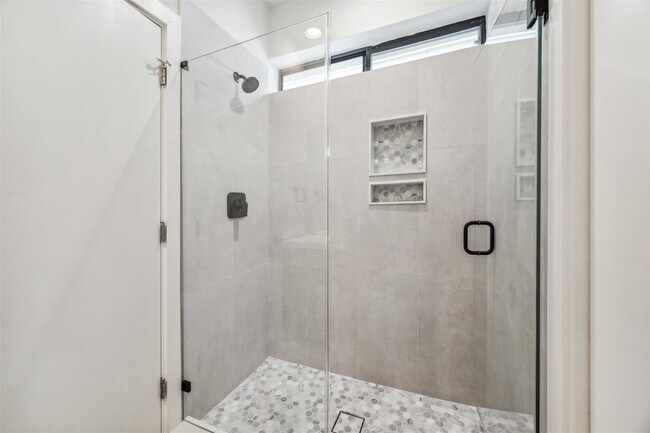 Building Photo - 4427 Eigel St