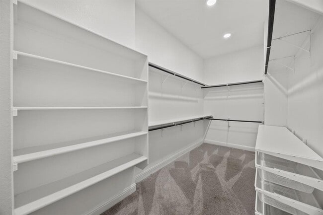 Building Photo - 5305 Mandevilla Dr