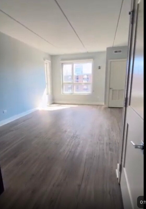 Building Photo - 1200 N Wells St