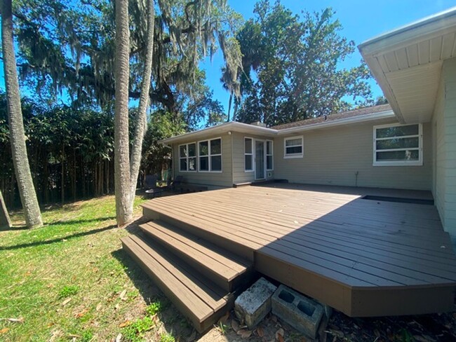 Building Photo - Charming Ormond Beach Home