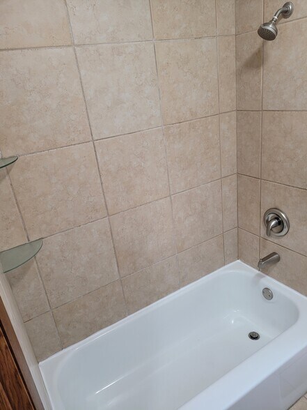 Building Photo - 4712 Western Ave