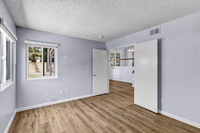 Building Photo - 625 Forester Ln