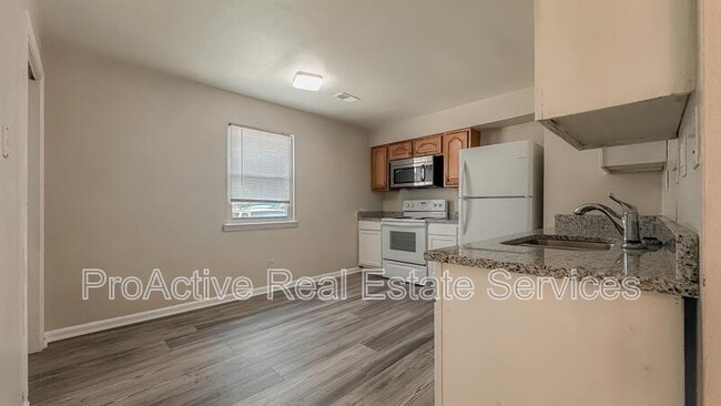 Building Photo - 4305 Tides Ct