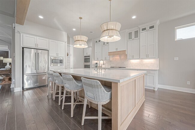 Building Photo - 30 Argosy Bend Pl