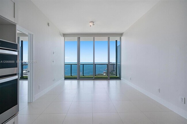 Building Photo - 888 Biscayne Blvd