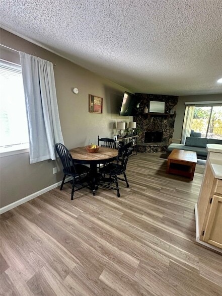 Building Photo - 1005 Waverly Dr