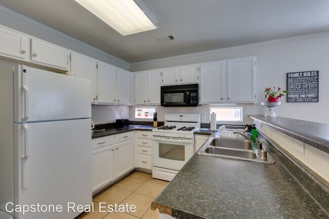 Building Photo - 3 br, 2.5 bath House - 8305 Hydra Lane