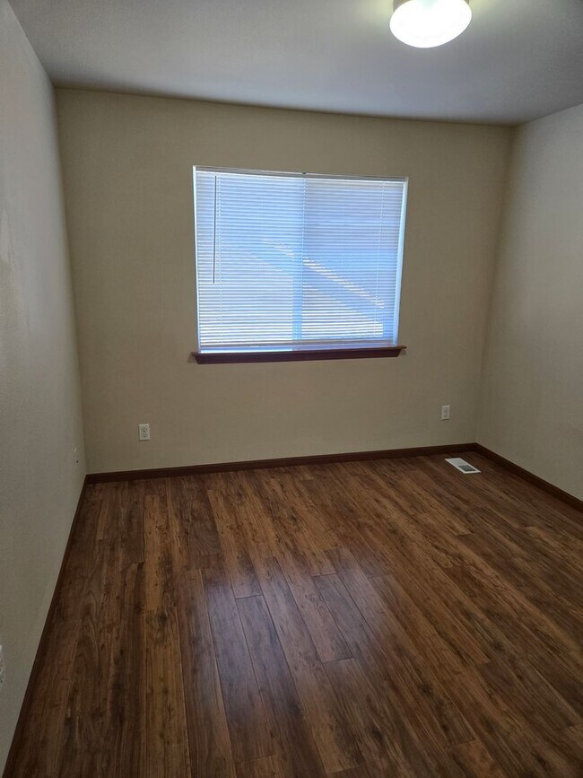 Building Photo - STATUS: HOLD- |R16| $2450