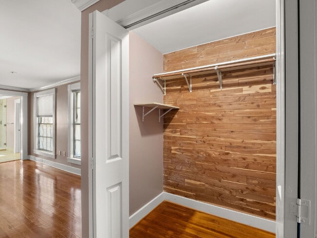 Building Photo - Enchanting 4-bedroom, 3-bathroom Extended ...