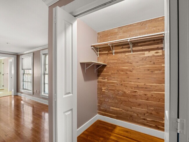 Building Photo - Enchanting 4-bedroom, 3-bathroom historical home