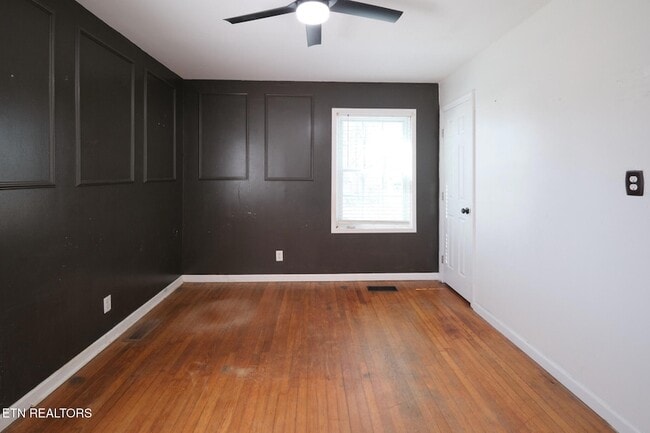 Building Photo - 548 Murray Rd NW