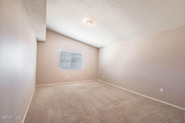 Building Photo - 14272 Lasso Rock Dr