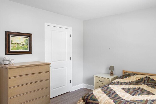 Building Photo - 106 Lafon Dr