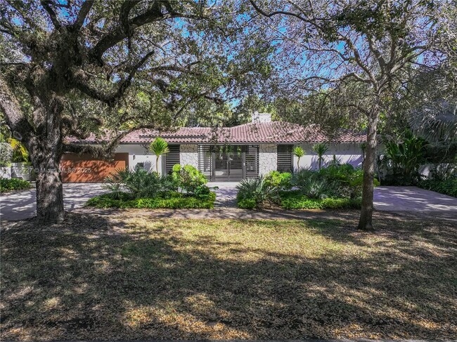 Building Photo - 2415 San Domingo St