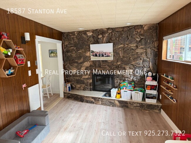 Building Photo - 18587 Stanton Ave