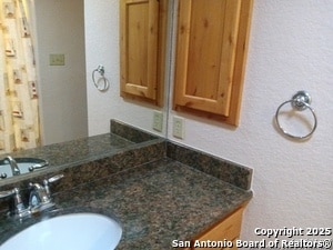 Primary Photo - 200 Scenic Crest