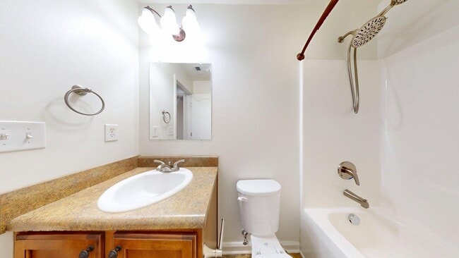 Building Photo - AVAILABLE NOW! Cozy 3 bed, 2 bath home in Wyndham Gates!