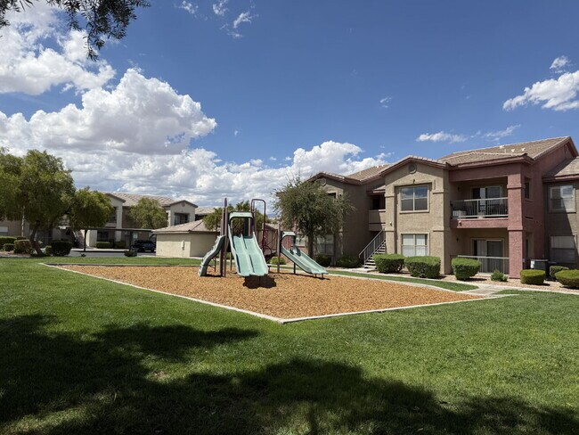 Building Photo - 8000 W Badura Ave