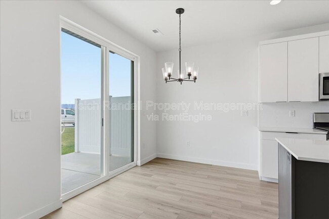 Building Photo - 3668 S 4525 W