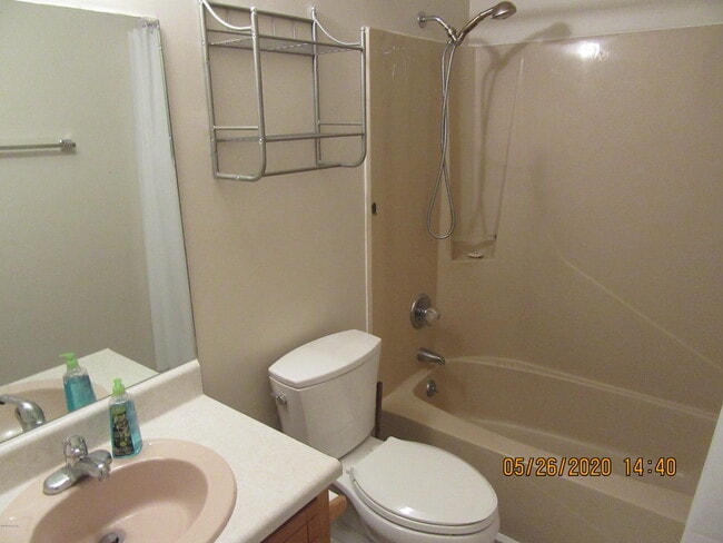 Building Photo - 2005 Geralo Ln