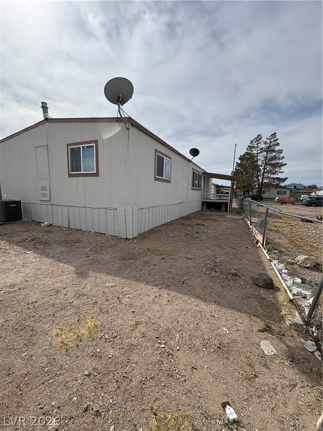 Building Photo - 223 Mojave Ln