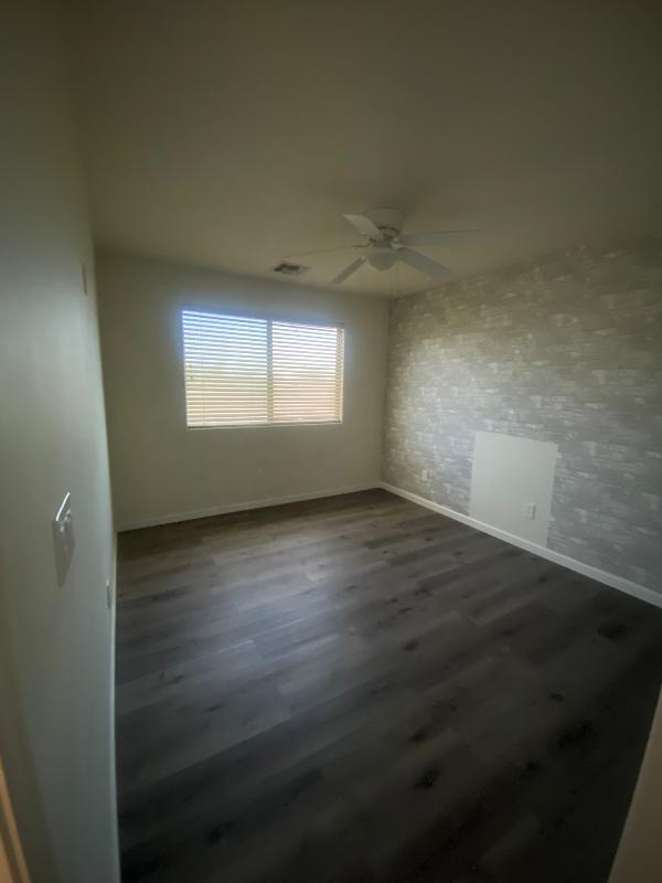 Building Photo - 40385 W Thornberry Ln
