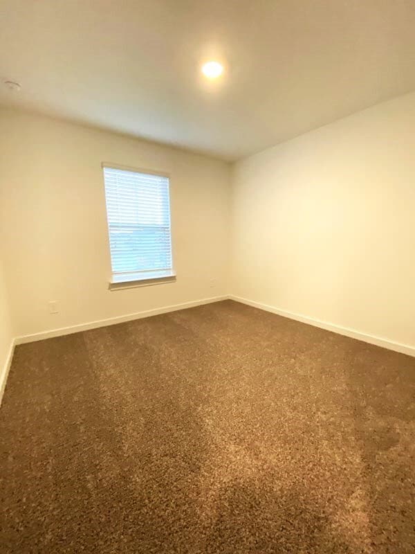 Building Photo - 4971 Edgewood Dr