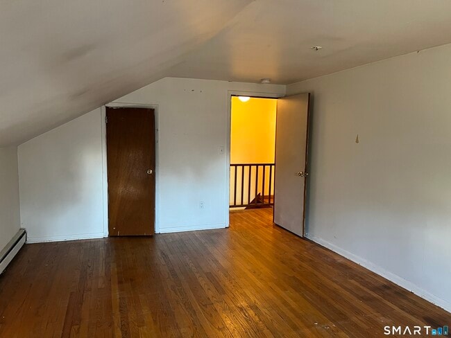 Building Photo - 40 Lanesville Rd