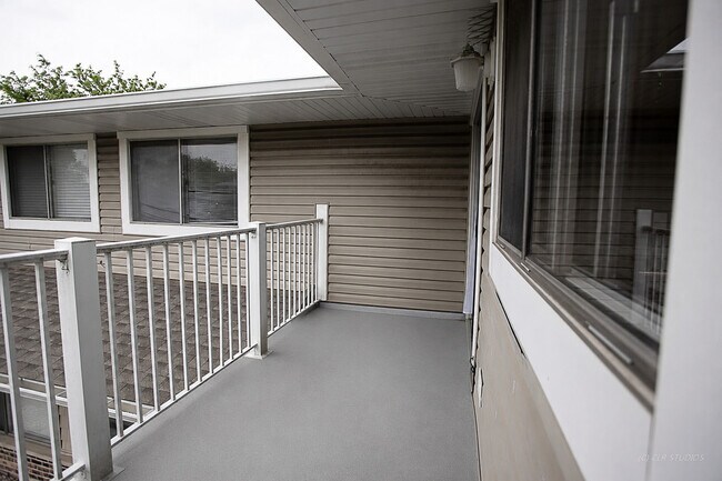 Building Photo - 6048 Kit Carson Dr