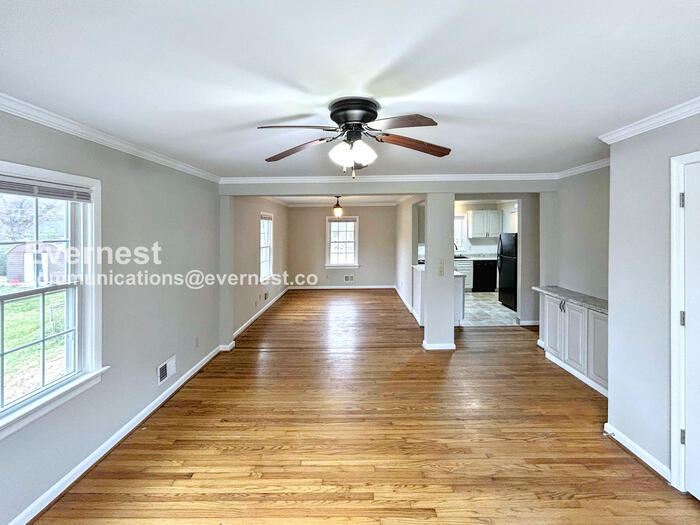 Building Photo - 3808 West End Dr