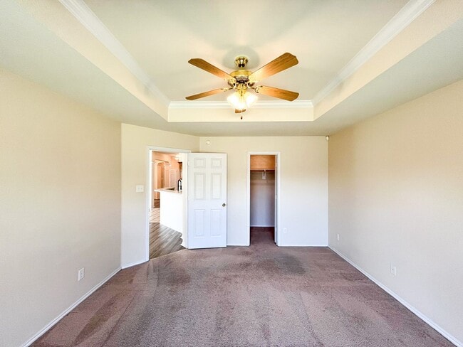 Building Photo - Available Now Beautiful 1 story, 4 bedroom, 2 bath, 2 car garage home with fire place, garage doo...